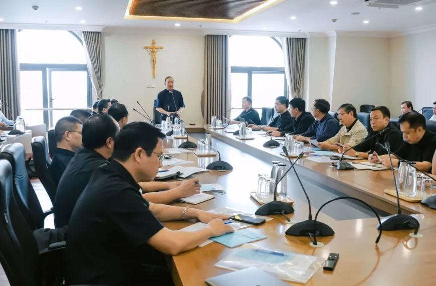 Hội đồng linh mục họp thường niên kỳ II năm 2024