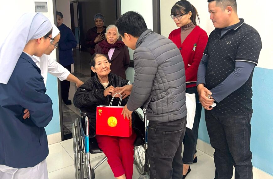 Niềm vui Giáng sinh đích thực
