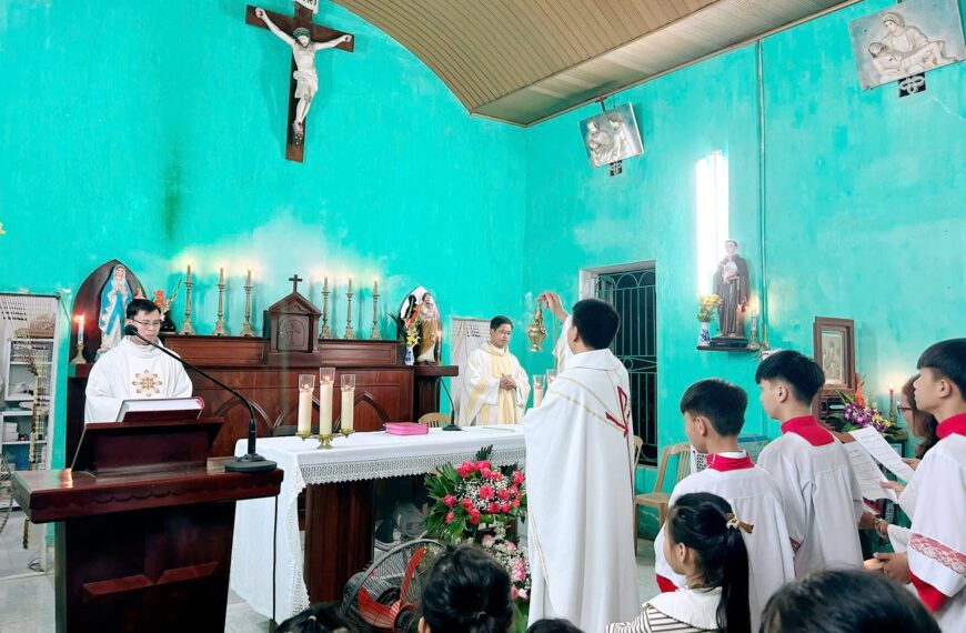 Giáo họ Ô Cách: Mừng Lễ Quan thầy Thánh Phan-xi-cô Xa-vi-ê