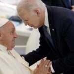 Tổng thống Biden trao tặng Đức Thánh Cha Huân chương Tự do