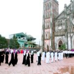 Hội Dòng Mến Thánh Giá Hà Nội: Hành hương Năm Thánh và mừng lễ Quan thầy Thánh Giuse tại TTHH Sở Kiện