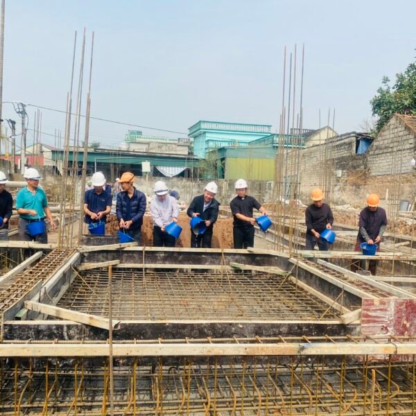 Đổ móng Nhà thờ Giáo họ Ô Cách&hellip;