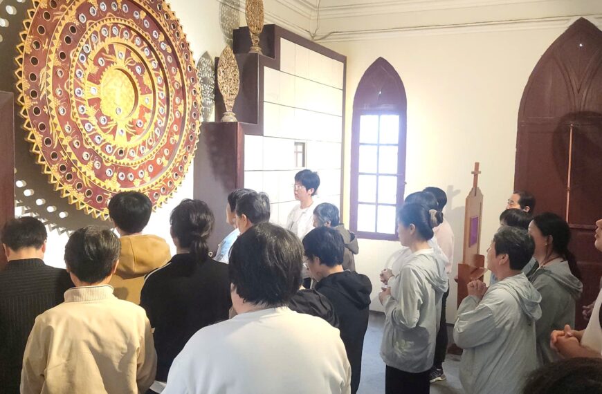 Đoàn hành hương Giáo phận Hà Bắc – Trung Quốc kính viếng các Thánh Tử Đạo dịp Năm Thánh