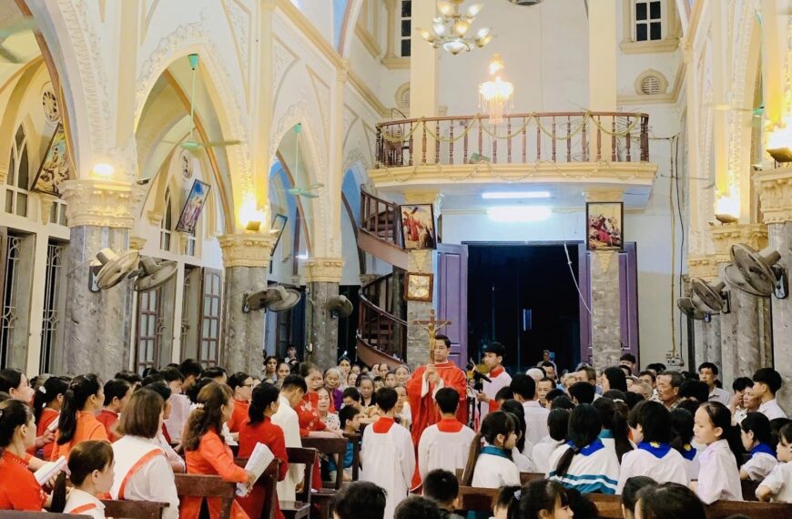 Giáo họ Võ Giang tưởng niệm cuộc thương khó của Chúa Giêsu Kitô