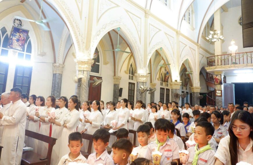 Đêm vọng Phục Sinh tại Giáo họ Võ Giang
