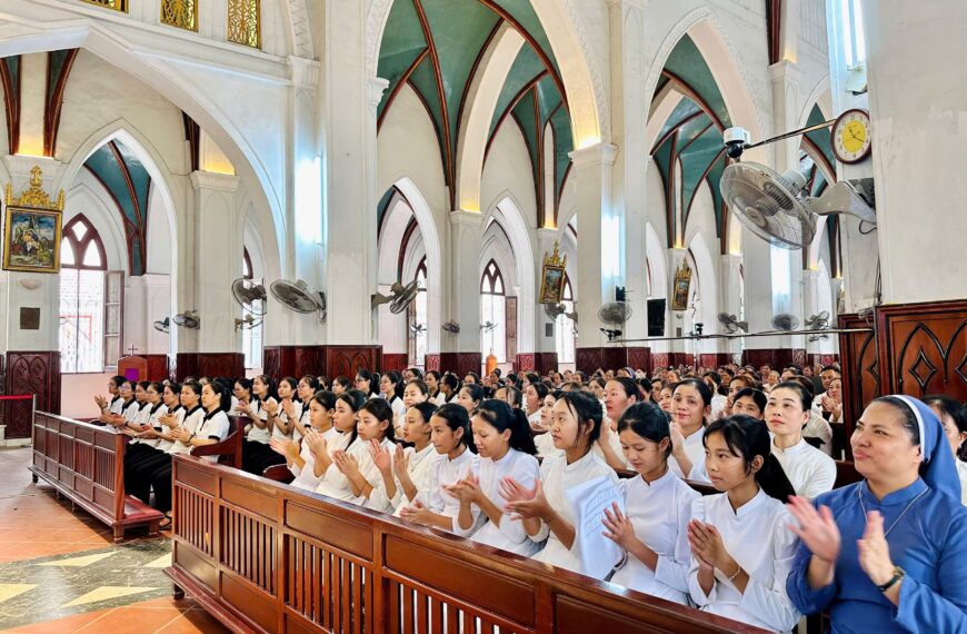 Giáo xứ Hà Ngoại hành hương Năm Thánh…