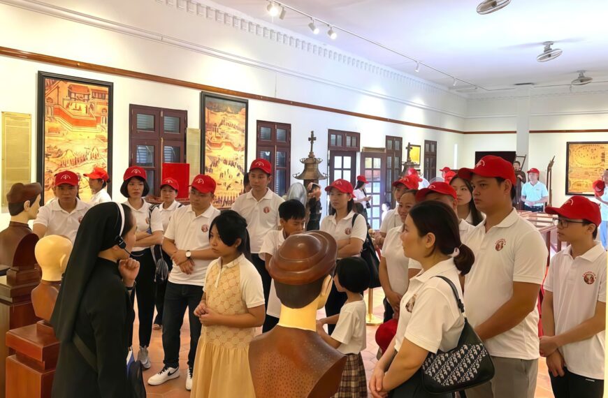 Ca đoàn Thánh Gia Giáo xứ Pháp Vân&hellip;