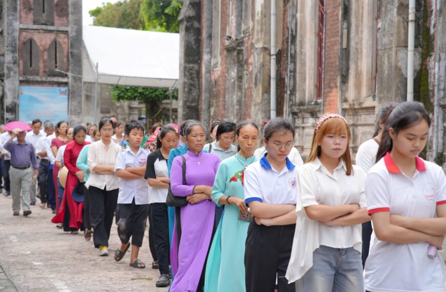 Giáo xứ Hòa Trung hành hương Năm Thánh&hellip;
