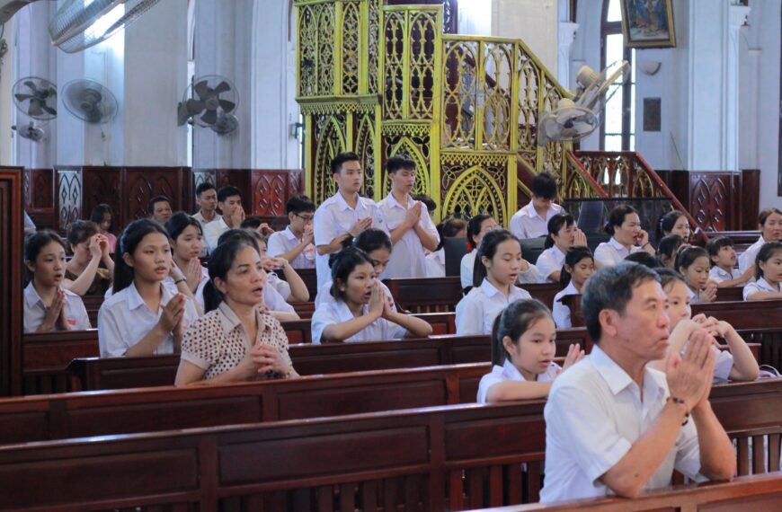 Ca đoàn Thiếu nhi và Giáo lý viên&hellip;