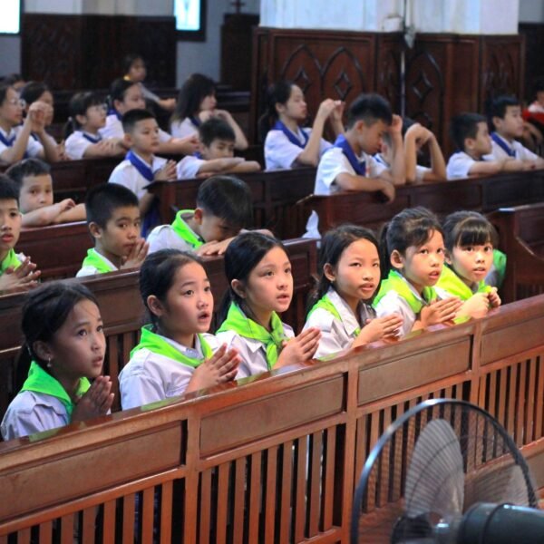 Thiếu nhi Giáo xứ Sở Kiện hân hoan&hellip;