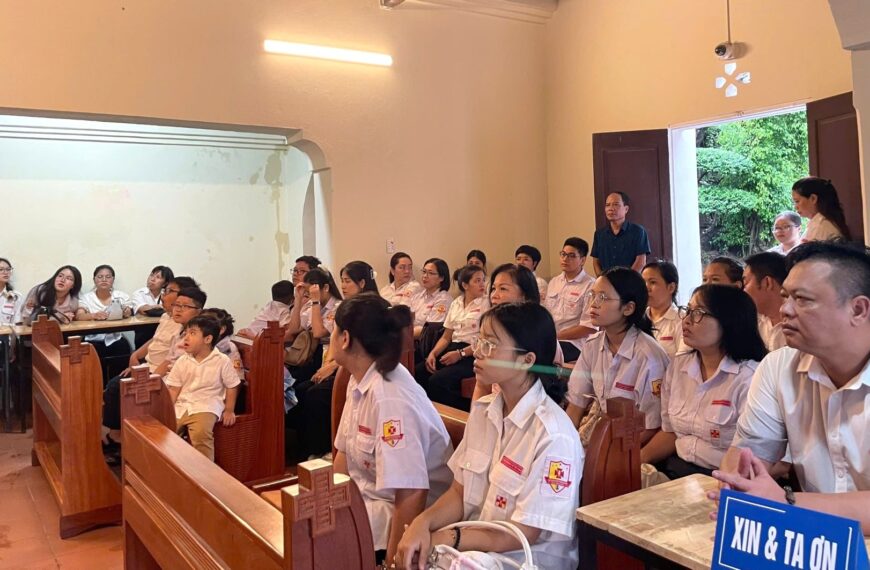 Đoàn hành hương Giáo xứ Chính Tòa thăm…
