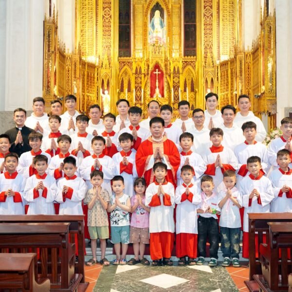 Ban Lễ sinh Giáo xứ Sở Kiện hân…