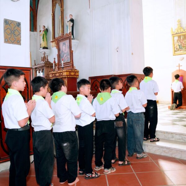 Các em Ấu nhi xưng tội lần đầu:&hellip;