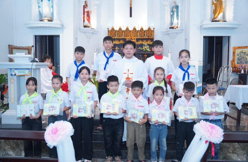 Lễ khai giảng cho các em Thiếu nhi&hellip;