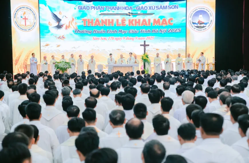 Khai mạc khóa thường huấn linh mục Giáo&hellip;