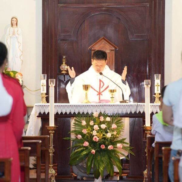 Giáo họ Tháp – Giáo xứ Sở Kiện:…