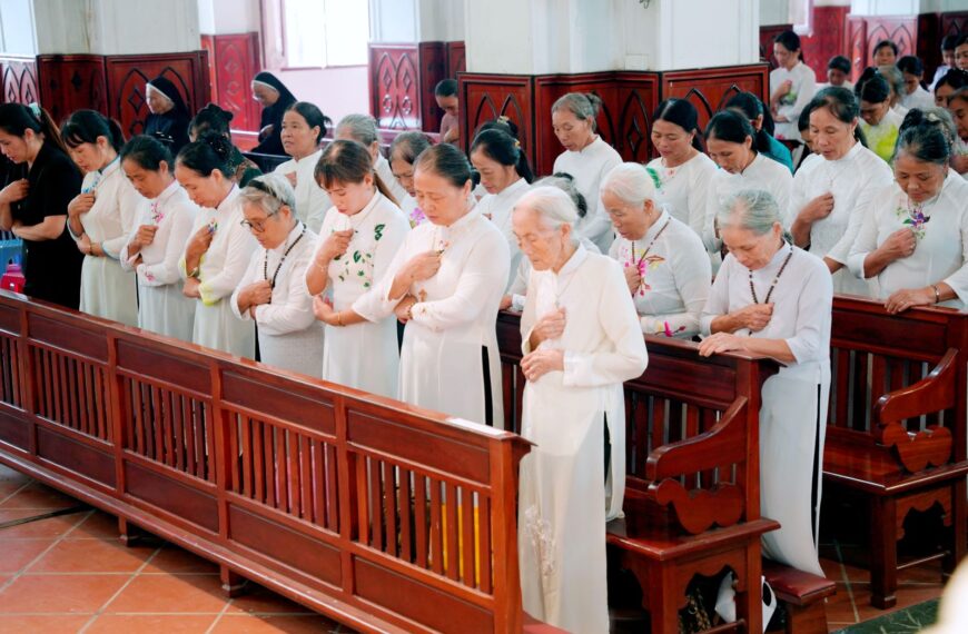 Giáo xứ Tân Lang hành hương Năm Thánh&hellip;