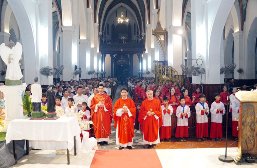 Ca đoàn Thánh Phêrô Thi và Hội Thánh&hellip;