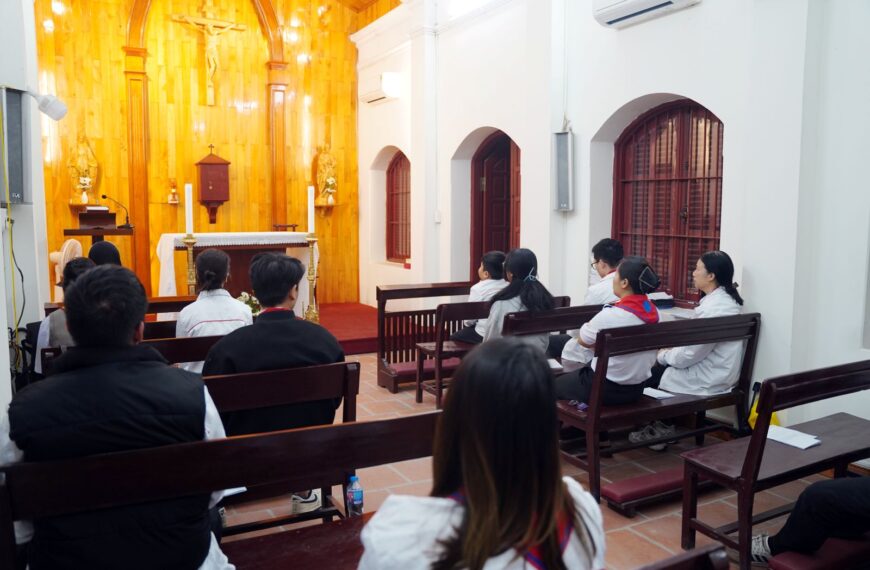 Giáo lý viên Giáo xứ Hàm Long hành&hellip;