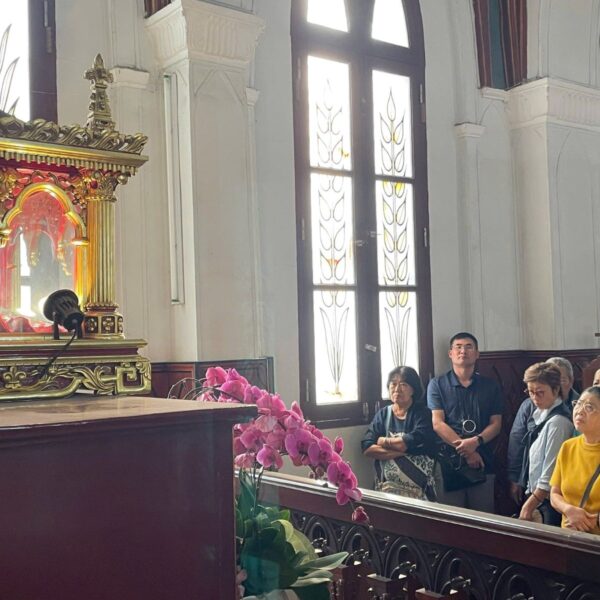 Đoàn tín hữu Indonesia hành hương kính viếng&hellip;