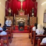 Giáo lý viên và Huynh Dự trường Giáo xứ Nam Biên hành hương tại Tiểu Vương Cung Thánh Đường Sở Kiện