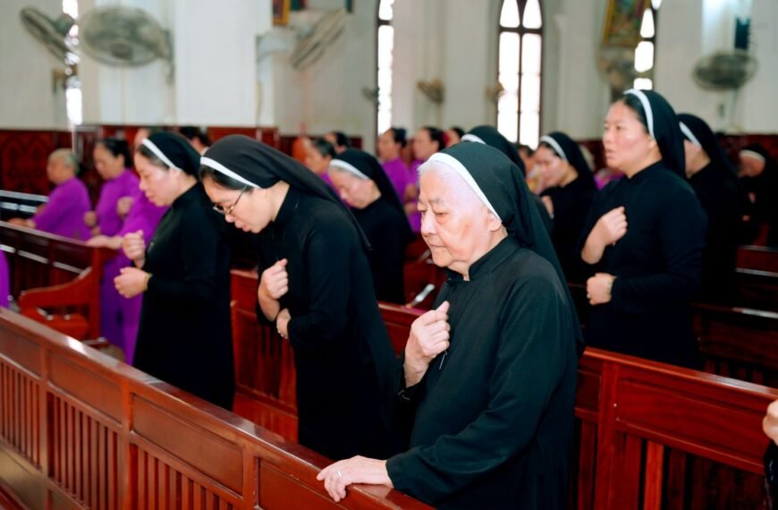 Quý sơ Dòng Mến Thánh Giá Kẻ Sở…
