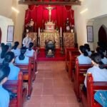 Quý sơ Dòng Mến Thánh Giá Hà Nội hành hương kính Các Thánh Tử Đạo tại Sở Kiện